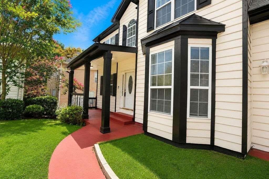 775 Stonemill Mnr - Photo 3 of 40