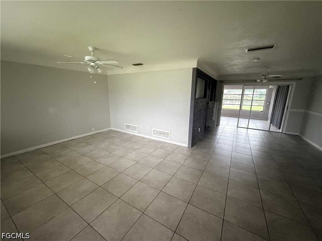 4347 S Bay Cir - Photo 2 of 8