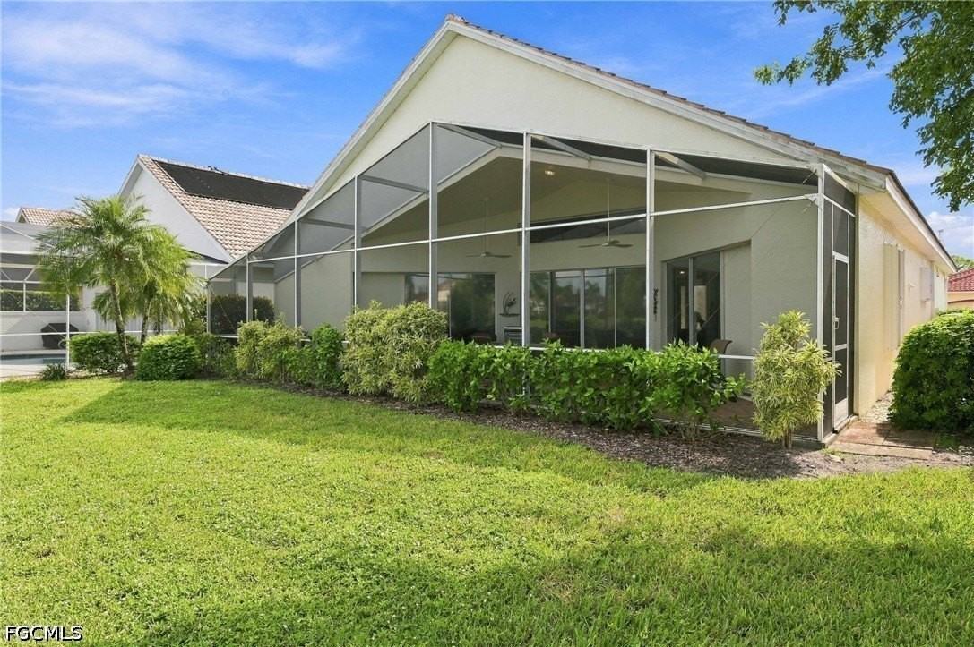28510 Highgate Dr - Photo 4 of 34