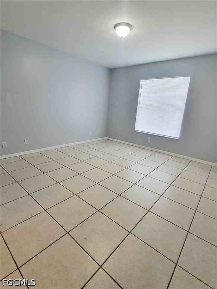 5144 Bristo St - Photo 3 of 15