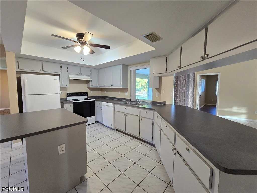 2924 Sw 2nd Ave - Photo 4 of 28