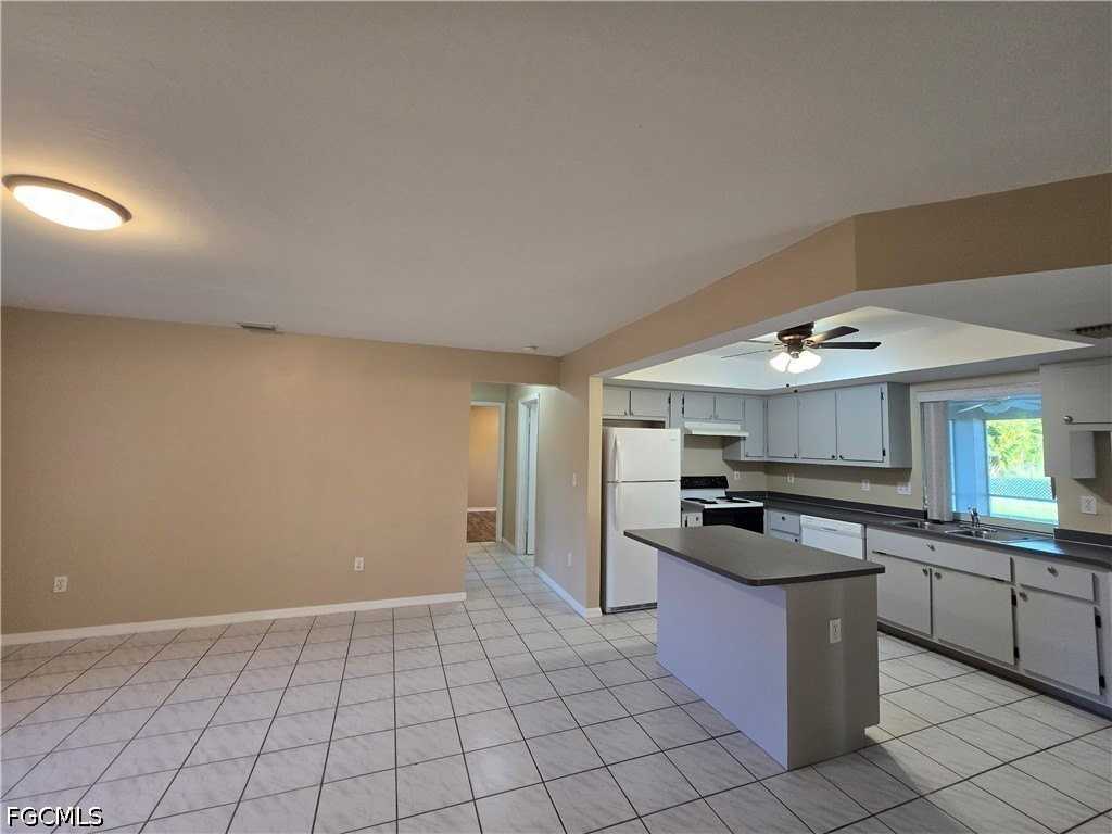 2924 Sw 2nd Ave - Photo 6 of 28