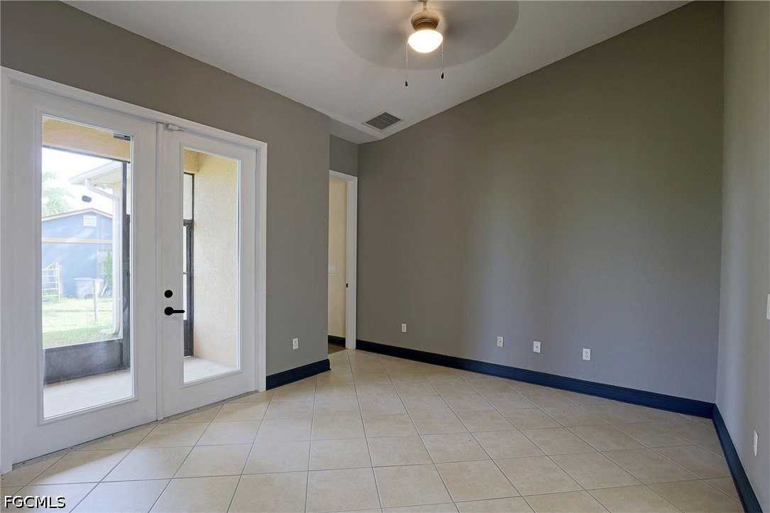 4908 Lee Cir N - Photo 5 of 23
