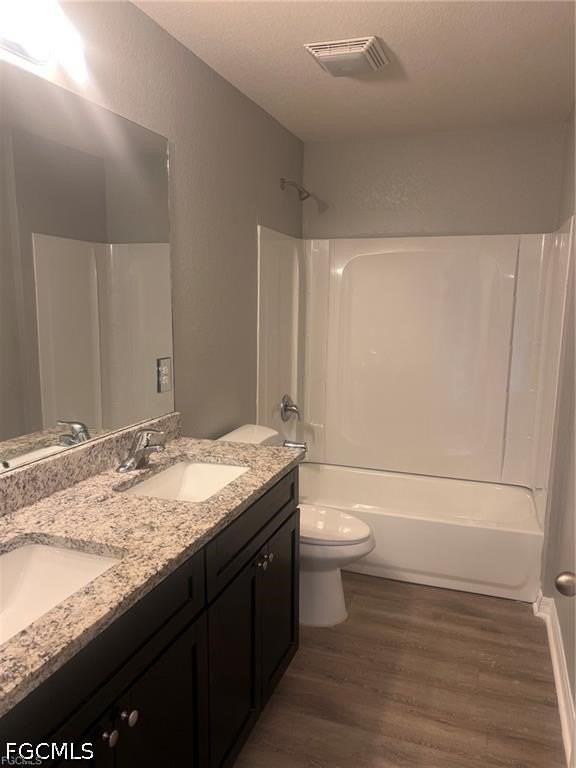 521 Sargent St - Photo 6 of 11