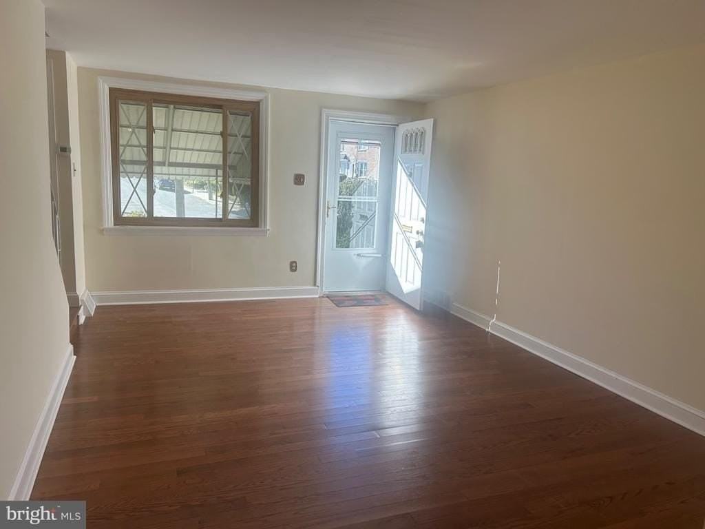 5226 Gramercy Dr - Photo 4 of 15