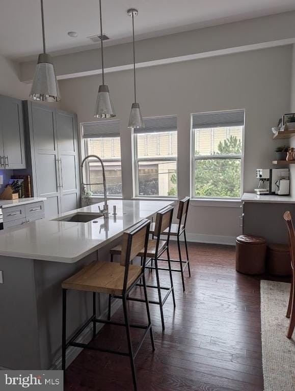 202 Richmond St - Photo 4 of 17