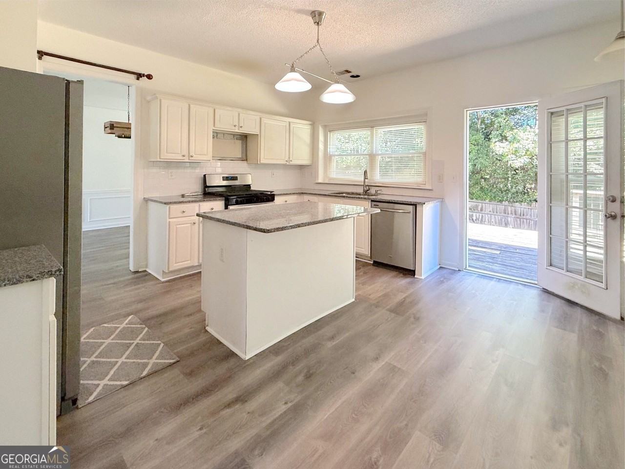 3020 Stanstead Cir - Photo 5 of 19