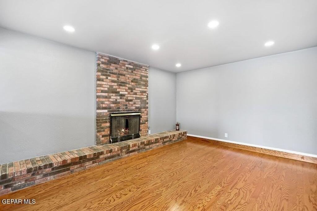 17001 Darrington Rd - Photo 4 of 50