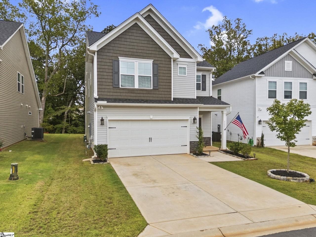 1157 Forestbrook Ln - Photo 3 of 43