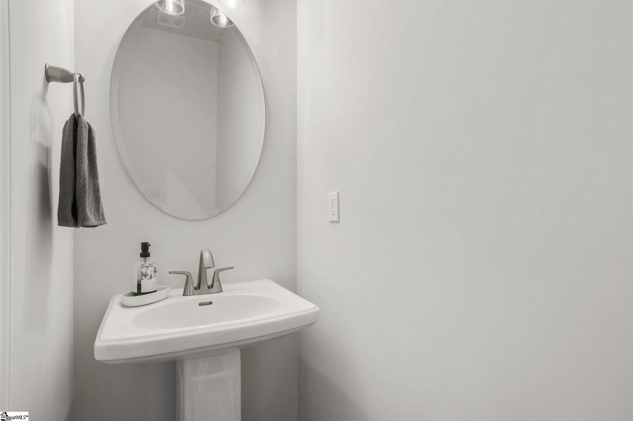 1157 Forestbrook Ln - Photo 7 of 43