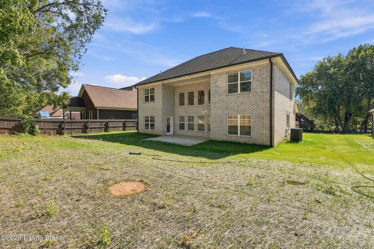 10505 Holly Berry Dr - Photo 6 of 48