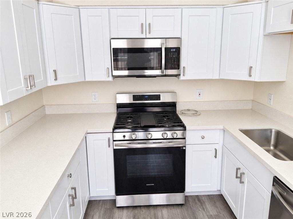 1722 E University Ave #5 - Photo 3 of 10