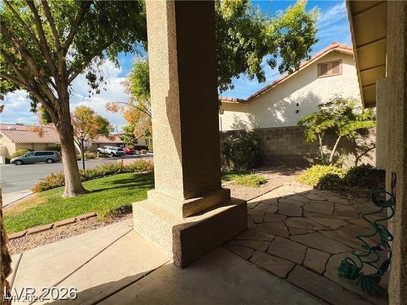 1460 Covelo Ct - Photo 4 of 50