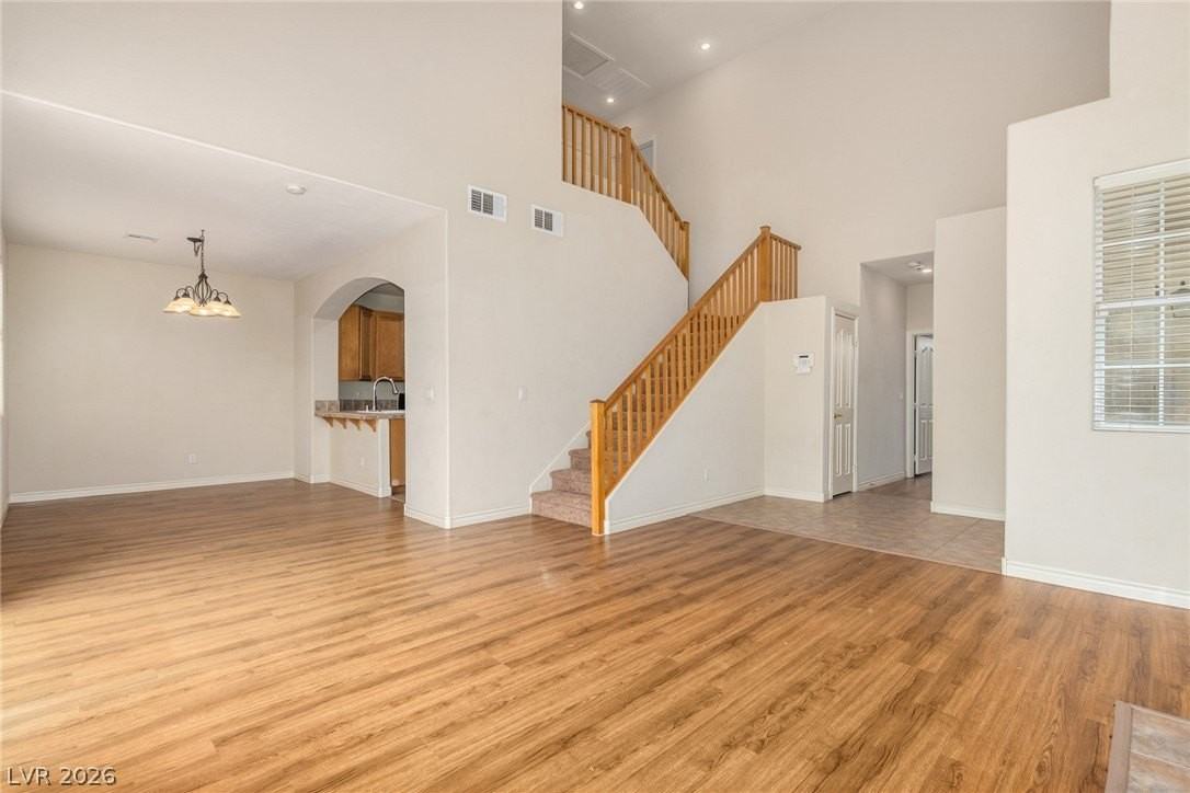 9109 Kinross Ave - Photo 3 of 30