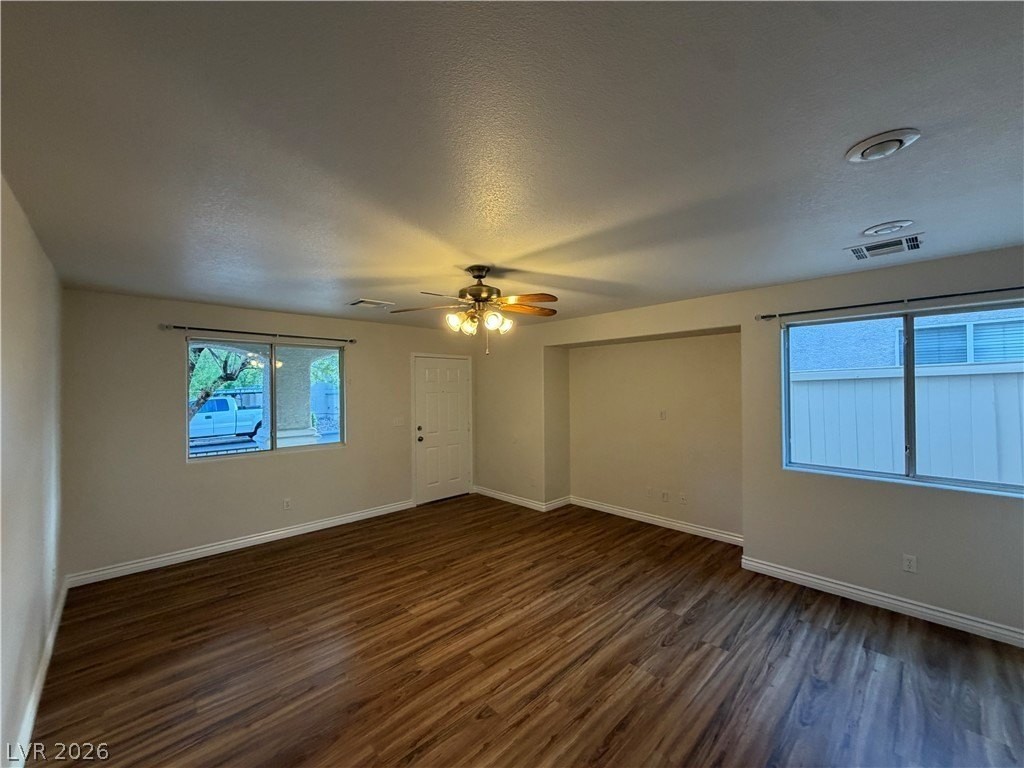 11963 Camden Brook St - Photo 3 of 45