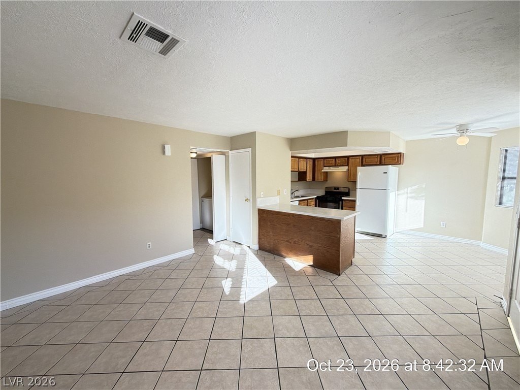 761 Rock Springs Dr #102 - Photo 4 of 33