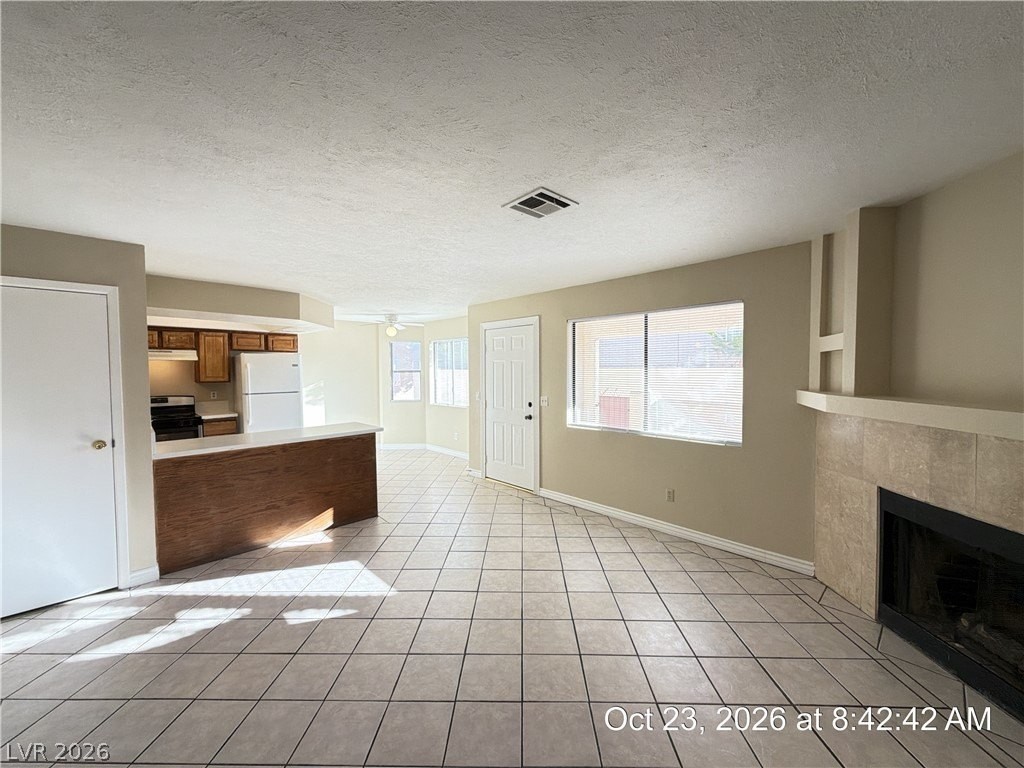 761 Rock Springs Dr #102 - Photo 6 of 33