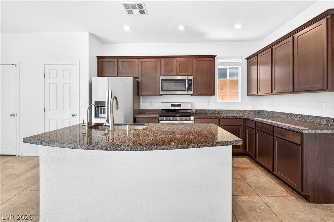 10687 Sariah Skye Ave - Photo 7 of 27