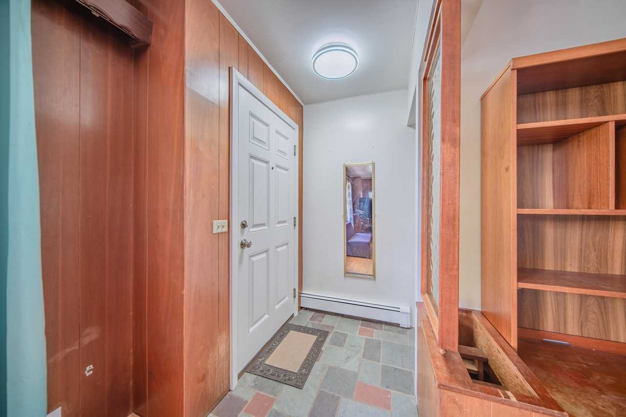 4445 Packard St - Photo 3 of 35