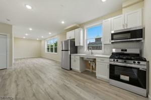 featured image of 59 Cedar St #201