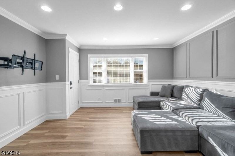 231 Philip Ave - Photo 3 of 41