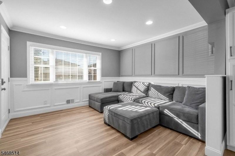 231 Philip Ave - Photo 4 of 41