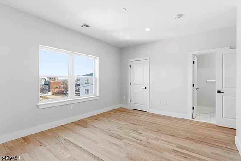 34 Elizabeth Ave #1 - Photo 4 of 11
