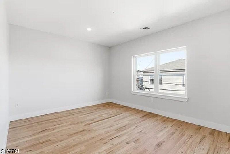 34 Elizabeth Ave #1 - Photo 5 of 11