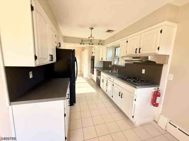 56 Brooklake Rd - Photo 6 of 25
