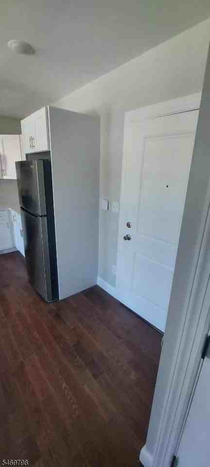 22 Market St #201 - Photo 4 of 26