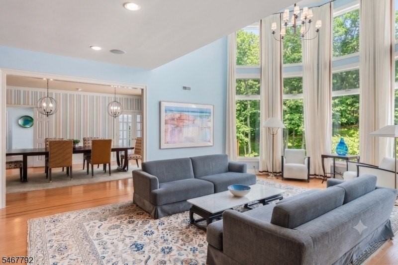 2 Cobblefield Rd - Photo 7 of 50