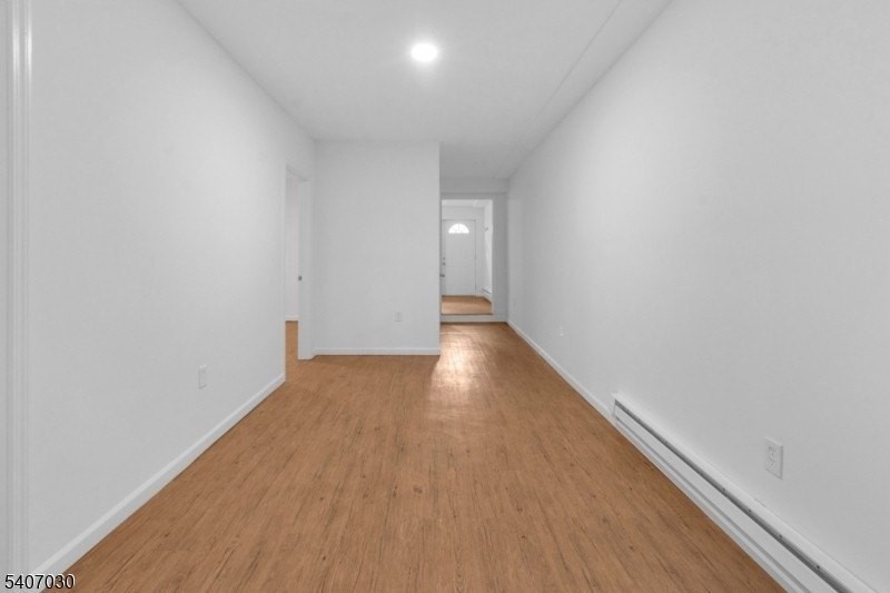 614 Bond St - Photo 3 of 10