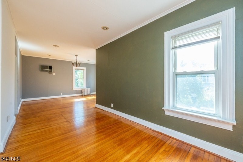 33 Monroe Pl #3 - Photo 4 of 23