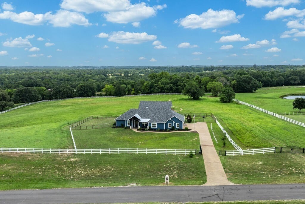 6870 Shore Crest Way - Photo 5 of 50