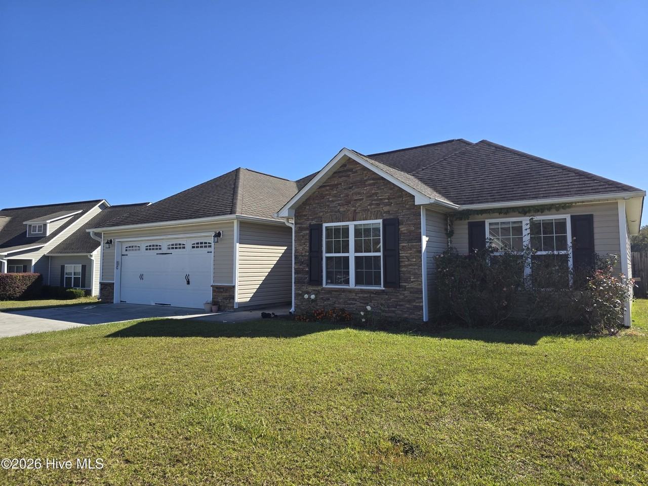 102 Prelude Dr - Photo 3 of 25