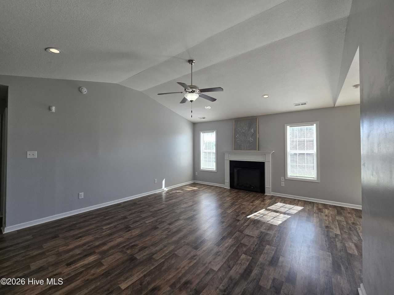 102 Prelude Dr - Photo 6 of 25
