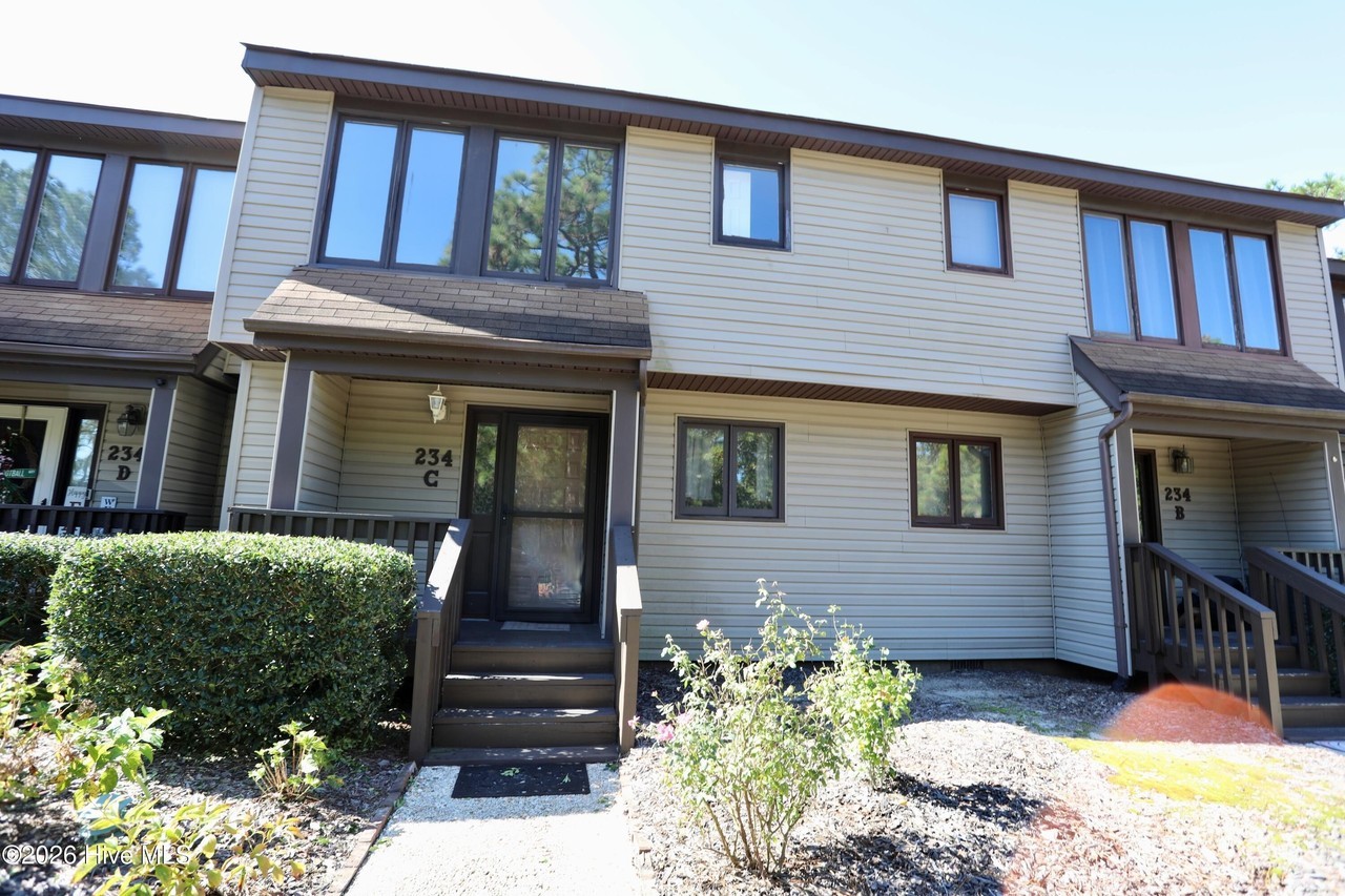 234 Persimmon Dr Apt C - Photo 2 of 25