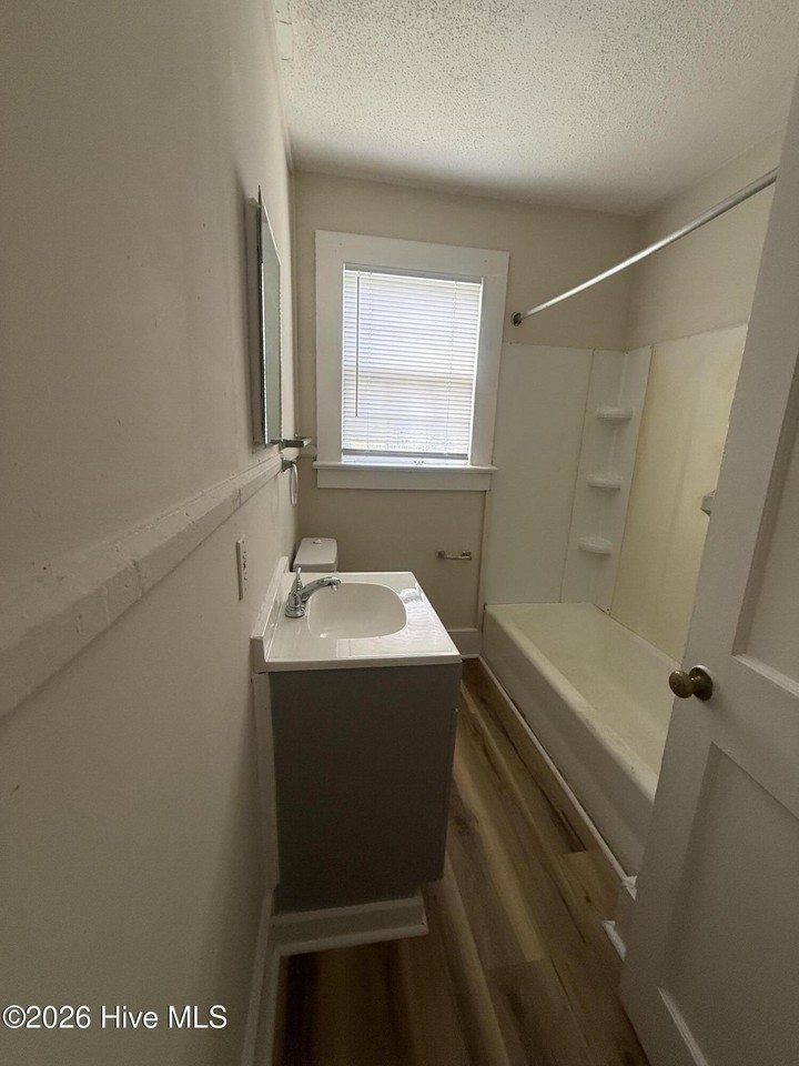 413 Vance St - Photo 6 of 10