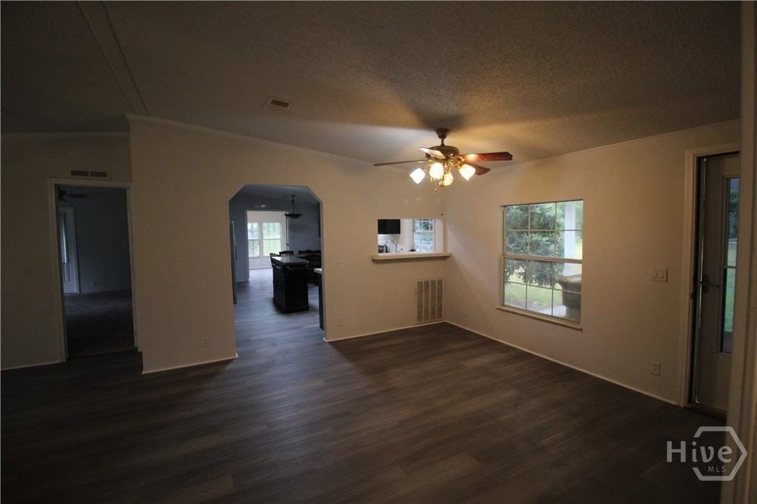 249 Pound Rd - Photo 3 of 11