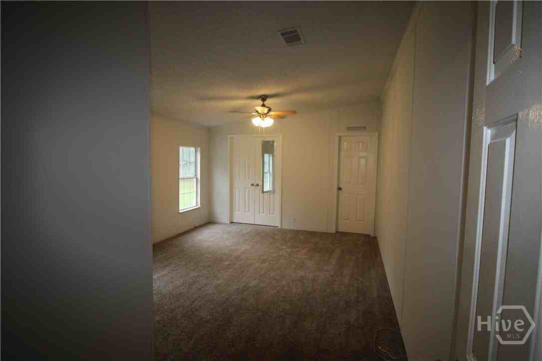 249 Pound Rd - Photo 4 of 11