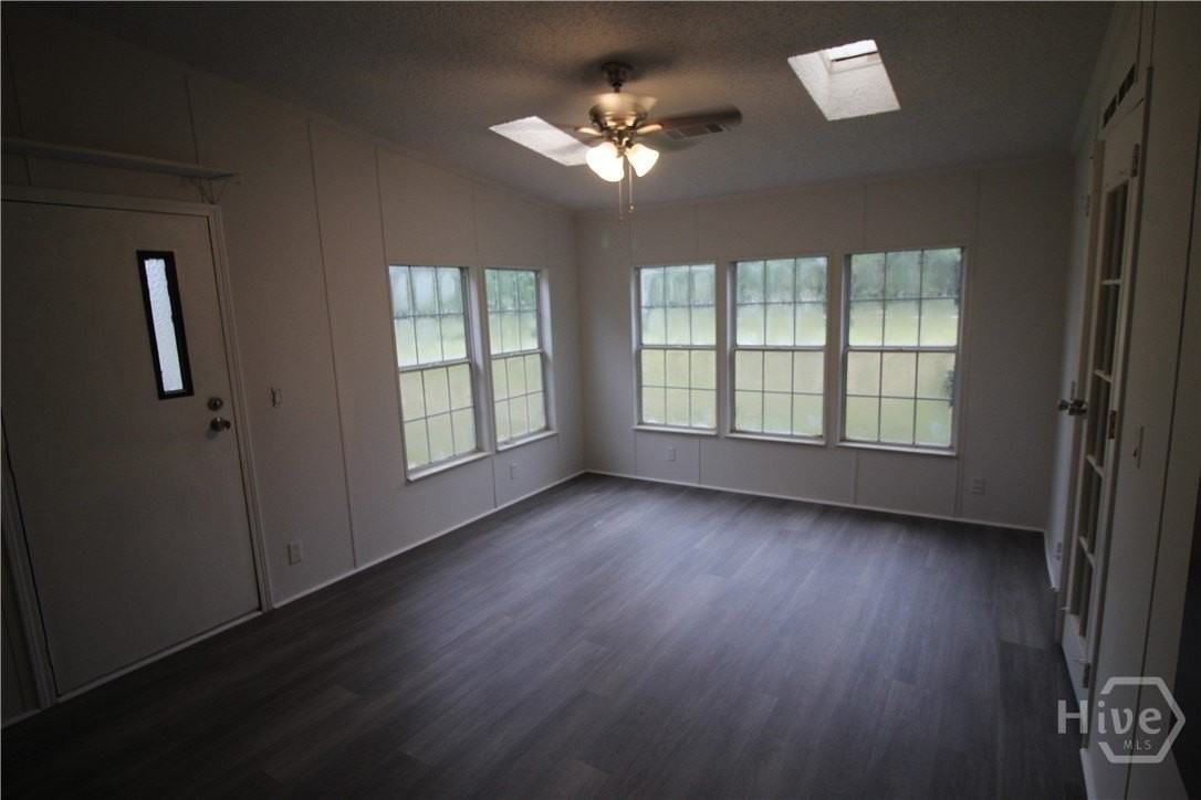 249 Pound Rd - Photo 6 of 11