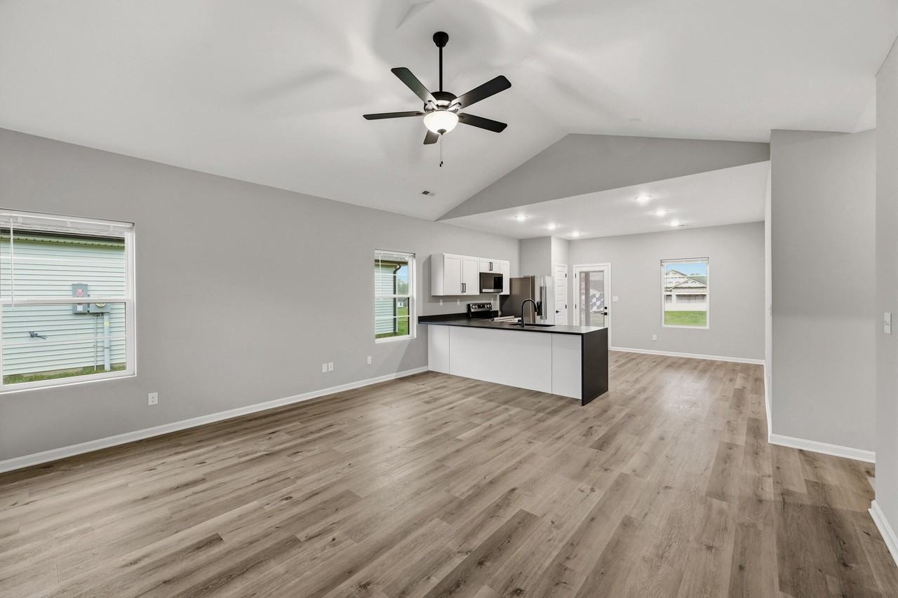 127 Sidewinder Dr - Photo 5 of 21