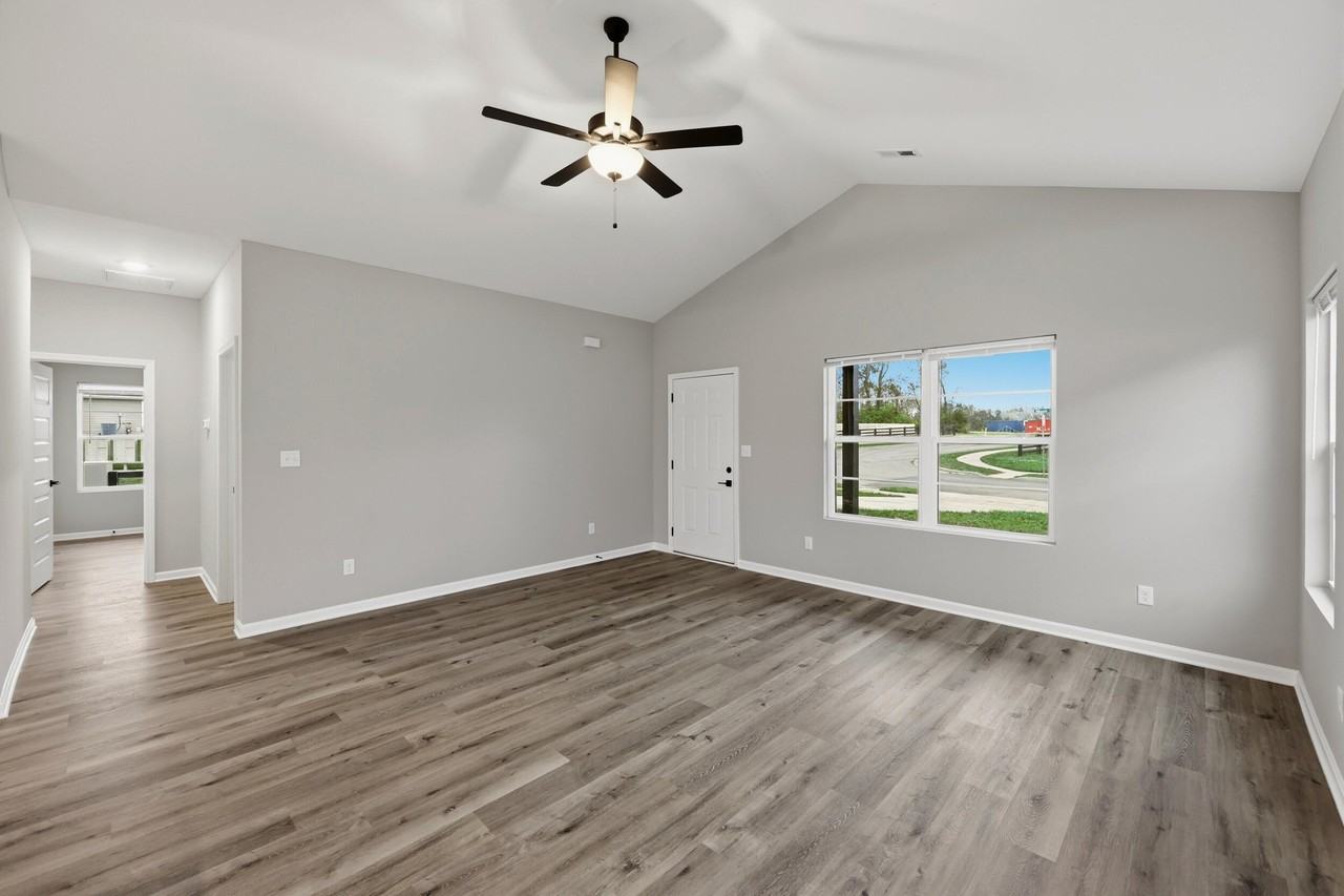 127 Sidewinder Dr - Photo 6 of 21