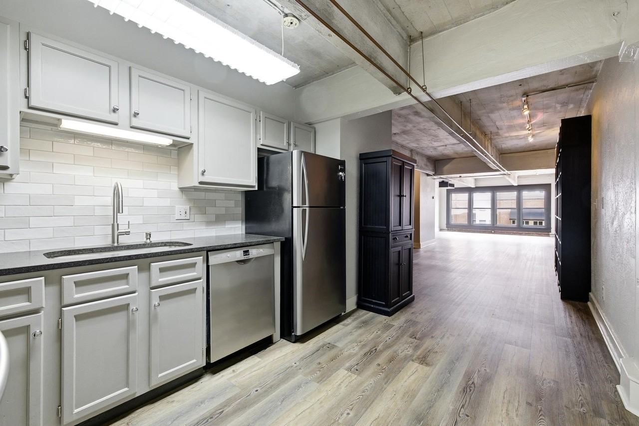 408 S Front St #206 - Photo 3 of 24