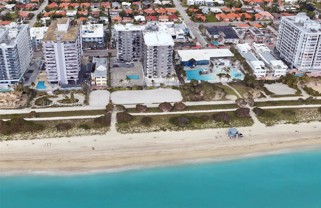 9273 Collins Ave #912 - Photo 1 of 1
