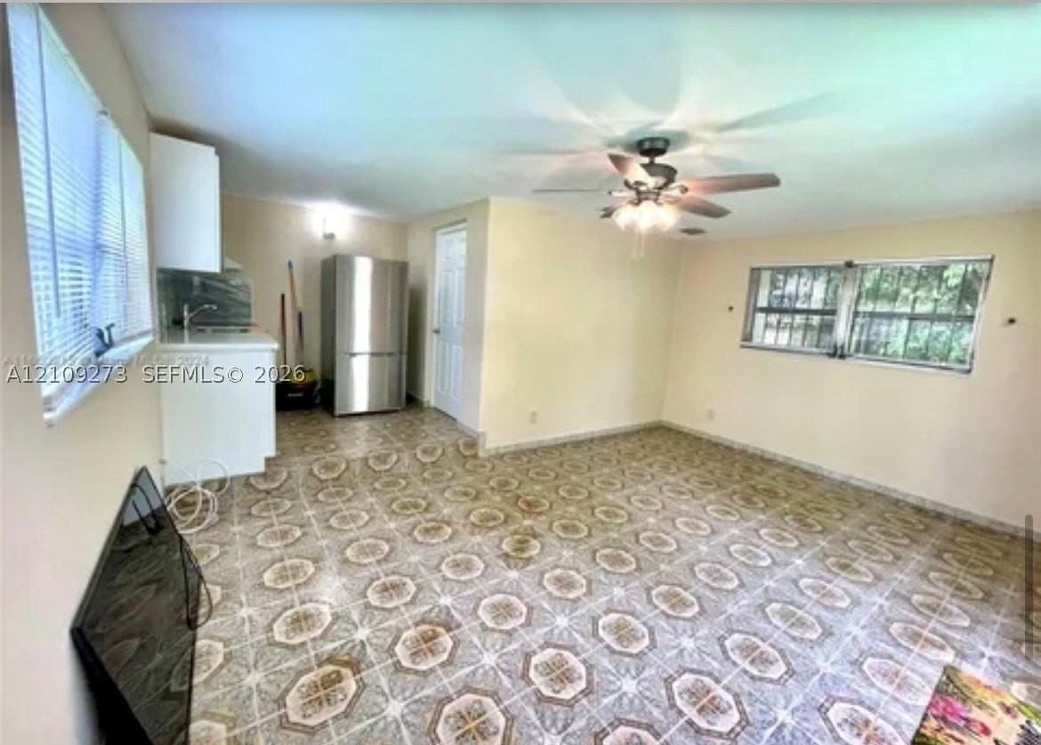3061 Nw 99th St #2 - Photo 6 of 13