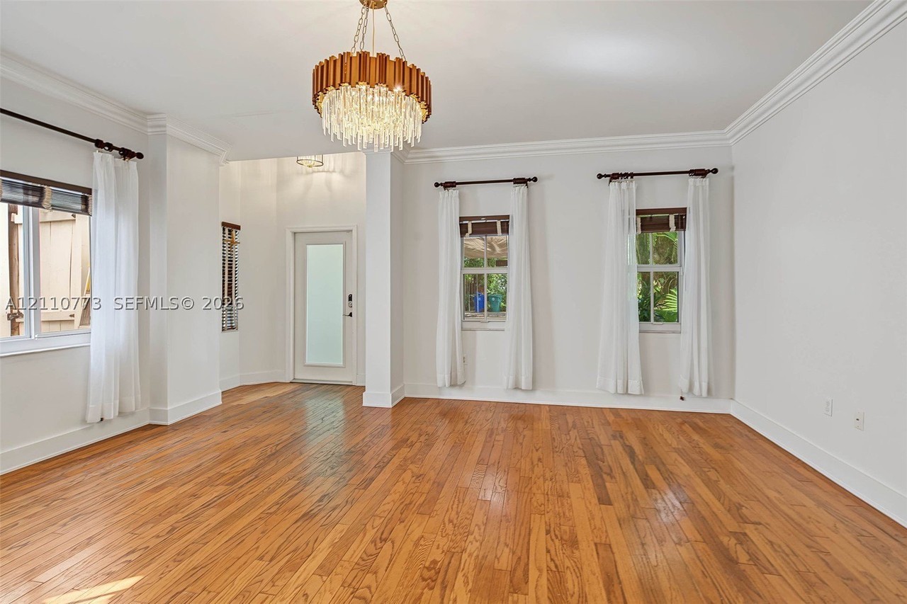 3263 Gifford Ln #3263 - Photo 3 of 20