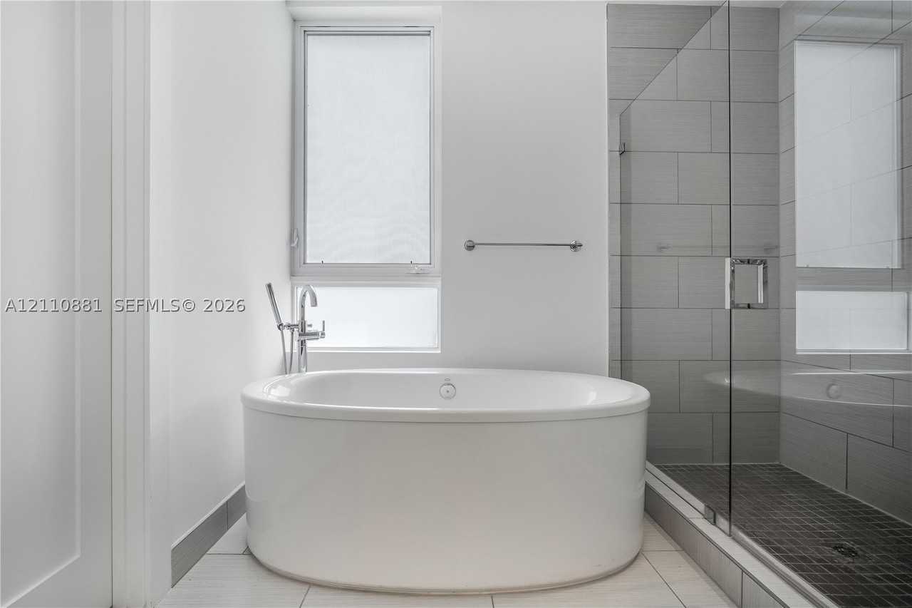 9143 Nw 33rd St #0 - Photo 6 of 50