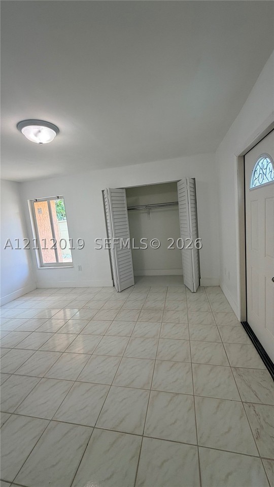130 Sw 115th Ave #1 - Photo 3 of 7