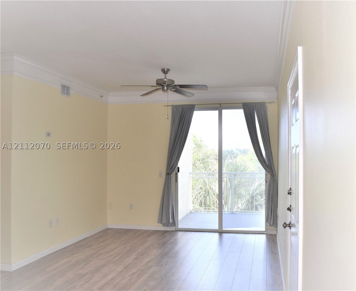 1308 Myrtlewood Cir E #1308 - Photo 2 of 19